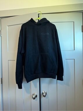 Comfrt Black Hoodie Sweatshirt